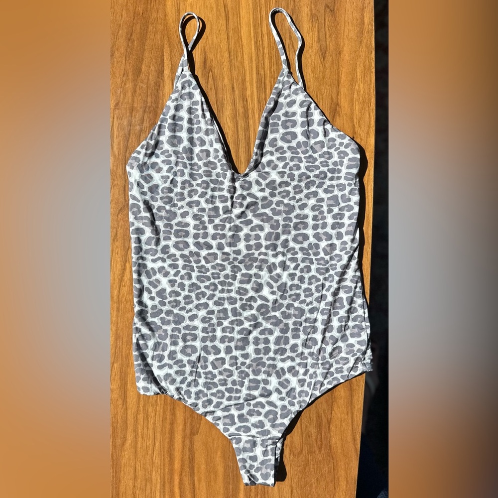 MAI Everyday Bodysuit Snow Leopard - size xs